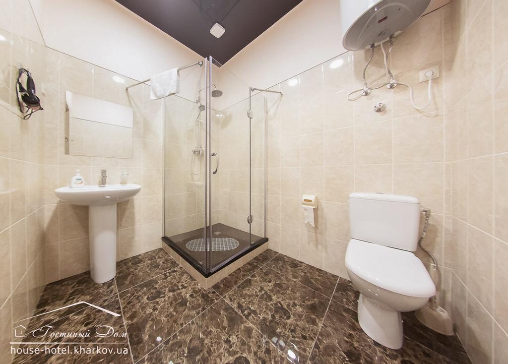 Hotel Gostinyj Dom Kharkiv Room photo
