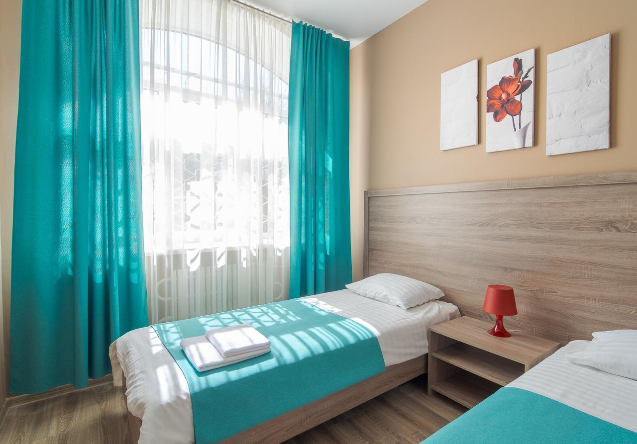 Hotel Gostinyj Dom Kharkiv Exterior photo