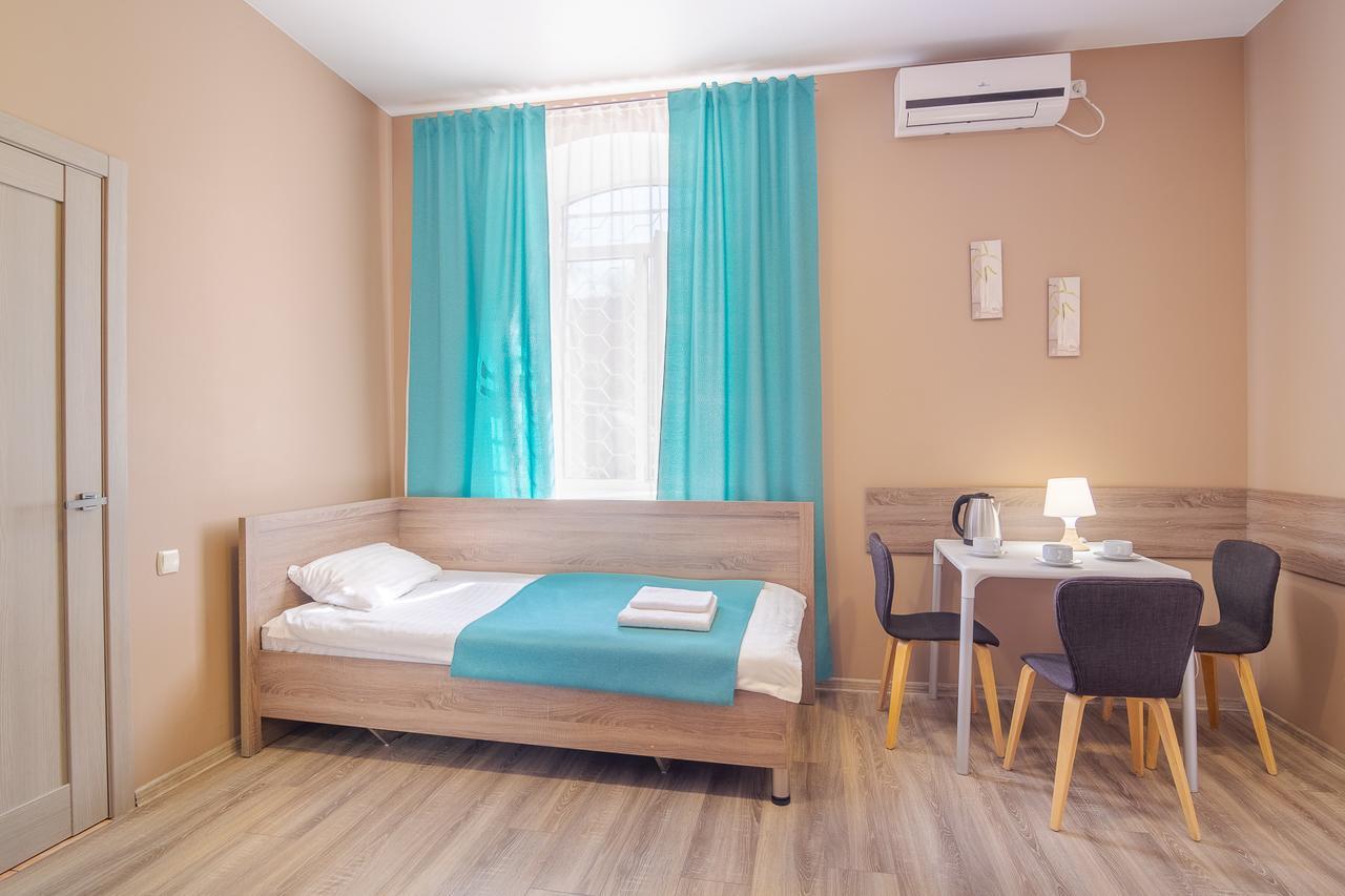 Hotel Gostinyj Dom Kharkiv Exterior photo